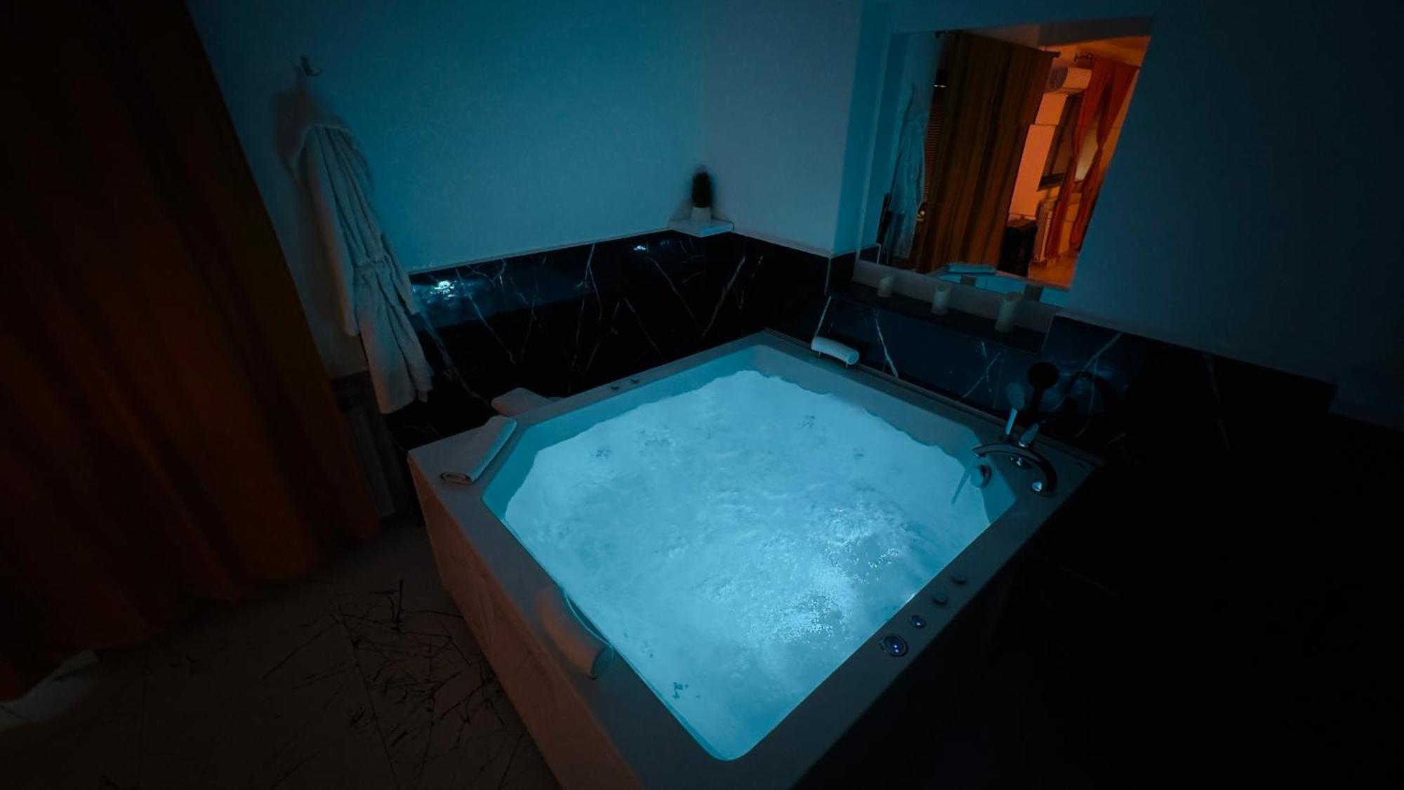 Hedonist Spa Jacuzzi Sarajevo Free Parking Ngoại thất bức ảnh