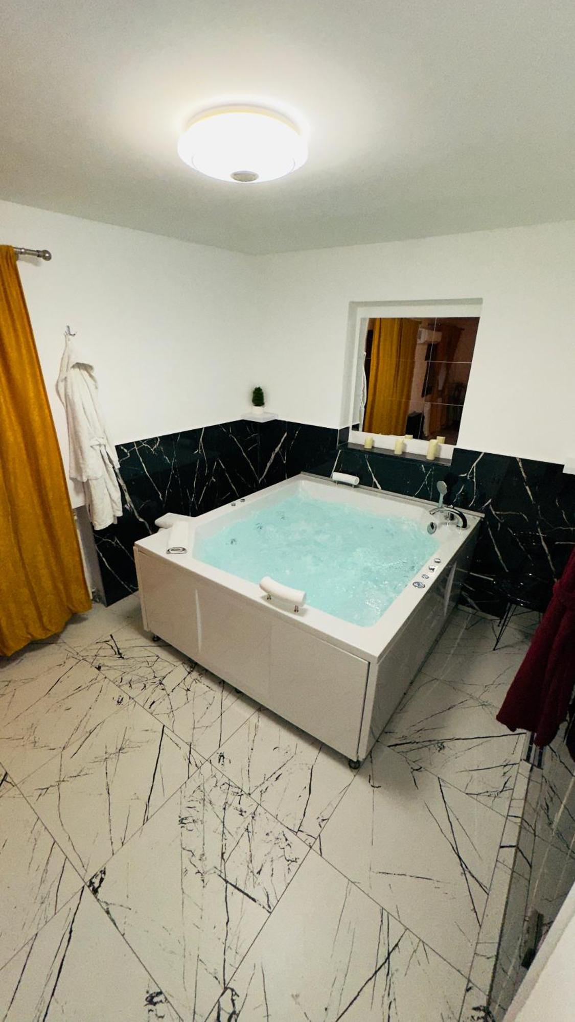 Hedonist Spa Jacuzzi Sarajevo Free Parking Ngoại thất bức ảnh